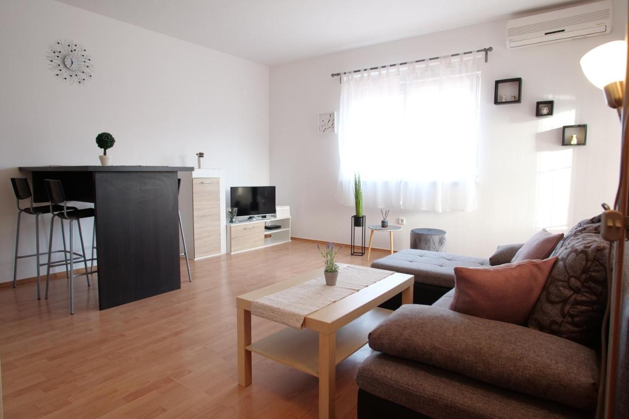 Luka Apartment เมดูลิน ภายนอก รูปภาพ